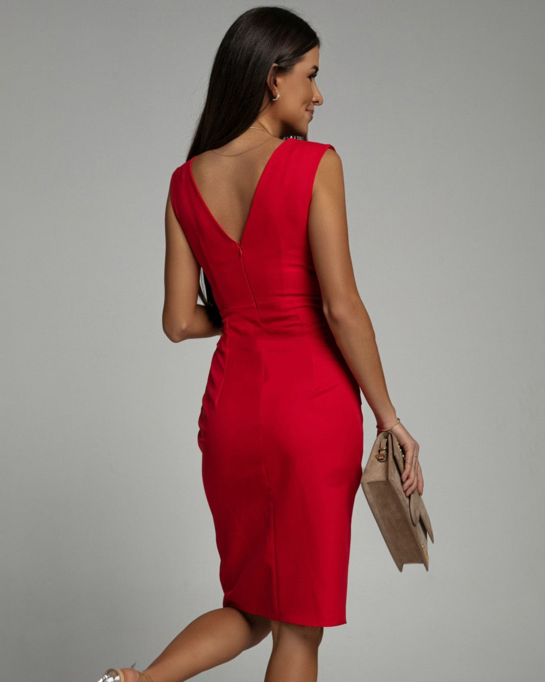 BRENDA | FITTED V-NECK DRESS