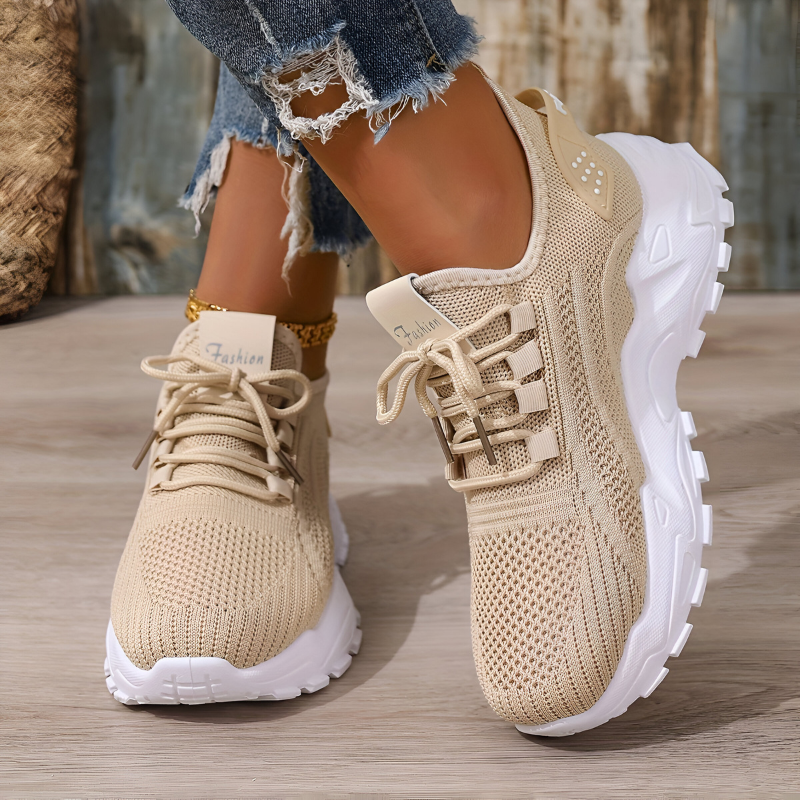 MAEVA | SUPPORTIVE COMFORT SNEAKERS