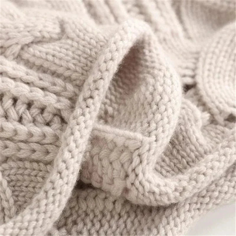 AMELINE | CABLE-KNIT TURTLENECK SWEATER
